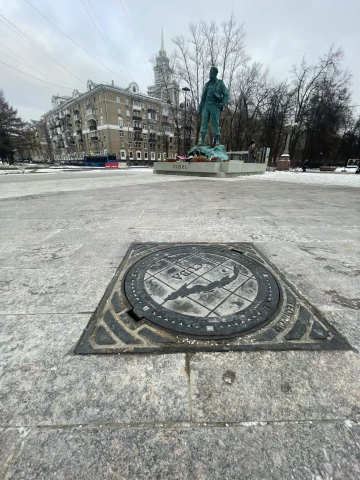 Chugunnyy lyuk Kuba (6).JPG