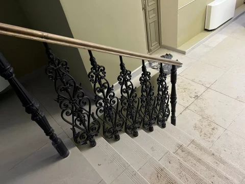 Restavratsiya chugunnogo ograzhdeniya (2).jpg