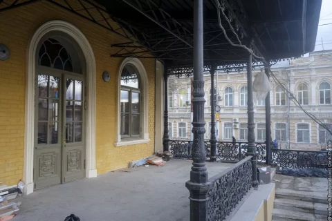 Restavratsiya chugunnykh kolonn (8).jpg