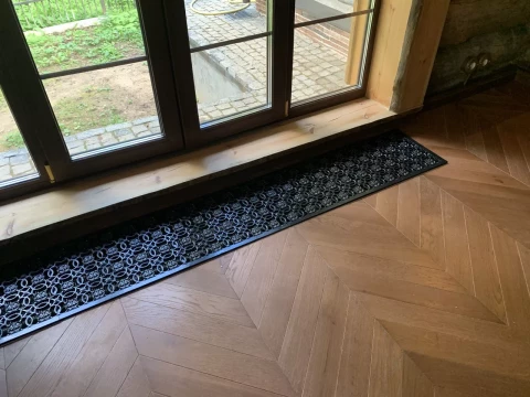 Chugunnaya ventilyatsionnaya reshetka (1).jpg