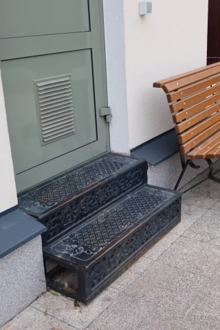 chugunnyye marshevyye stupeni i podstupyata (5).JPG