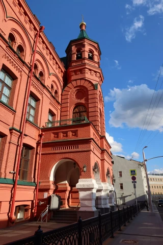 Ograzhdeniye chugunnymi balyasinami (11).JPG